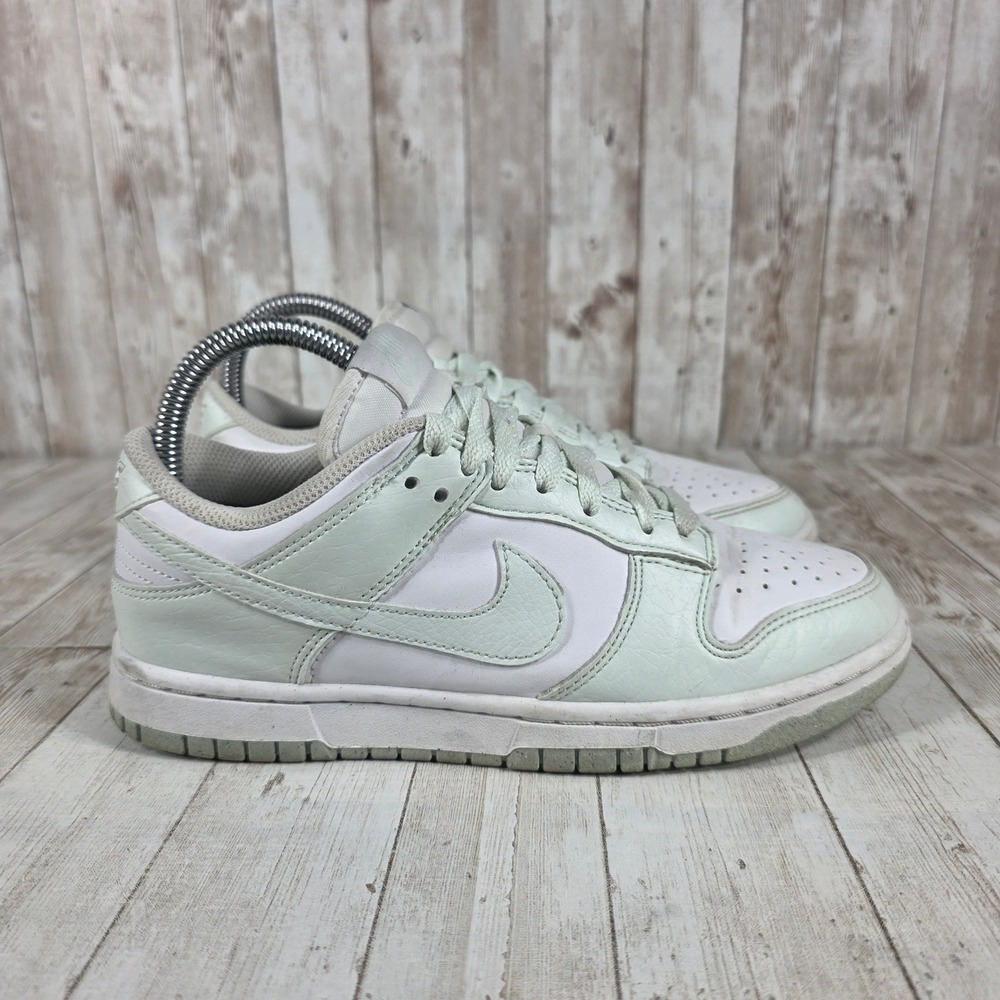 Nike Dunk Low Women Mint‎ White Leather Sneakers DN1431 102 Size 7.5
